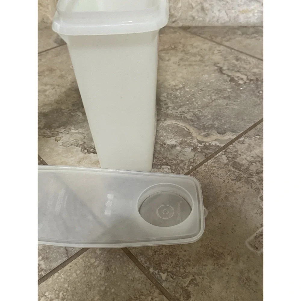 Vintage Tupperware Container #469‎ Sheer White 10 Cup Cereal Keeper w/lid #471